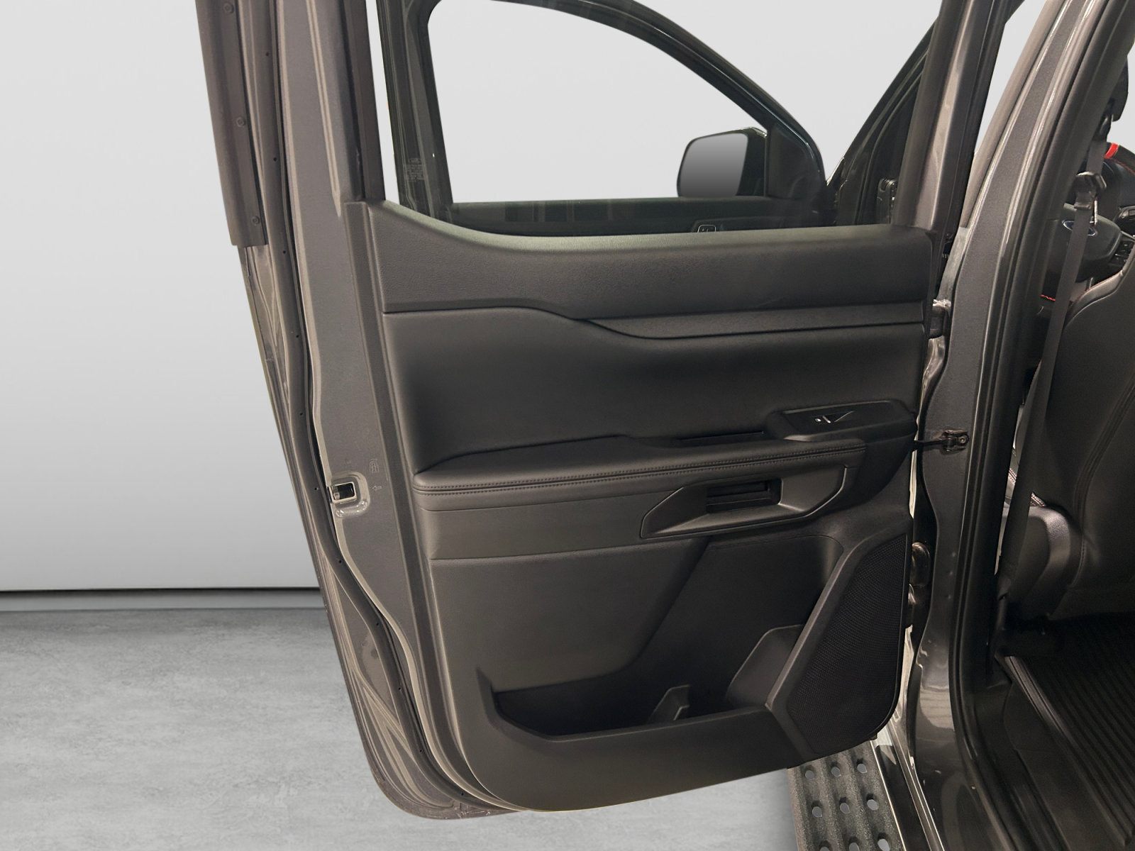 Certified 2025 Ford Ranger Raptor AWD/4WD image 16