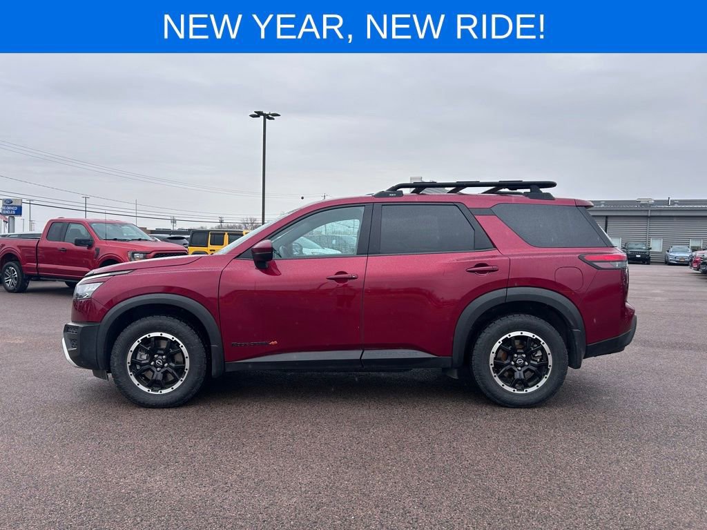 Used 2024 Nissan Pathfinder Rock Creek image 3
