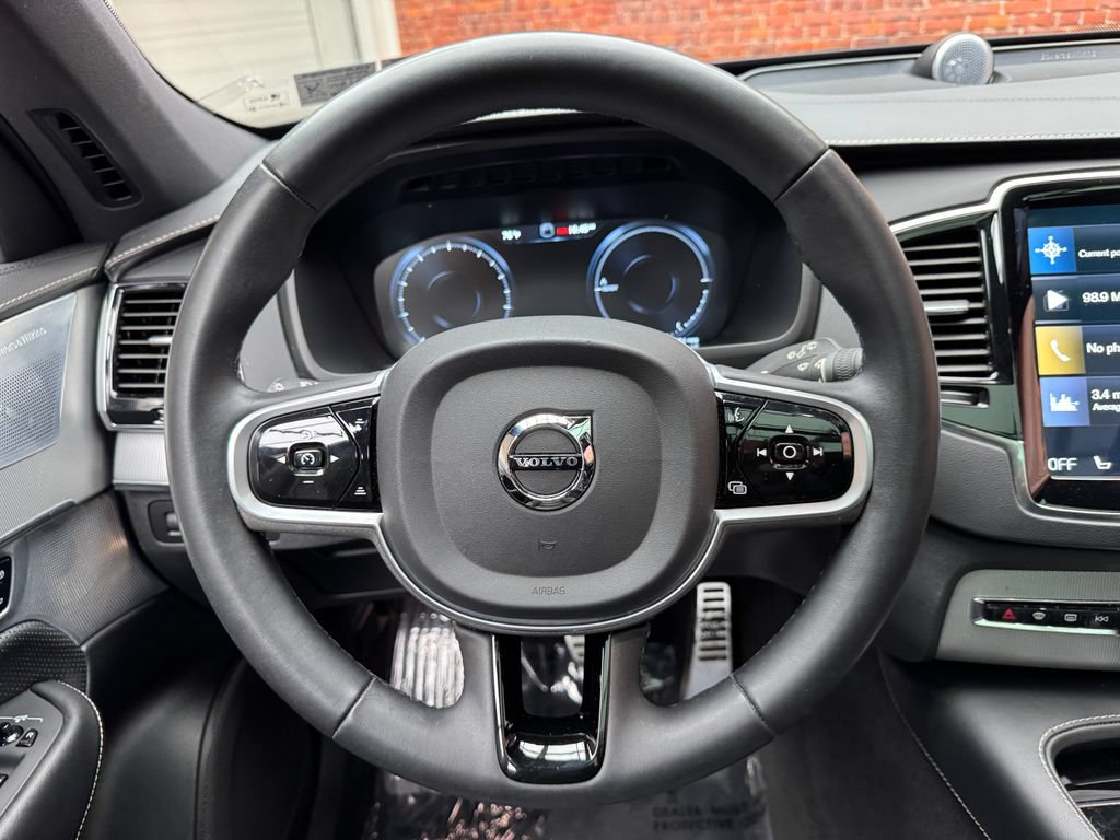 Used 2022 Volvo XC90 T8 R-Design w/ Advanced Package AWD/4WD image 14
