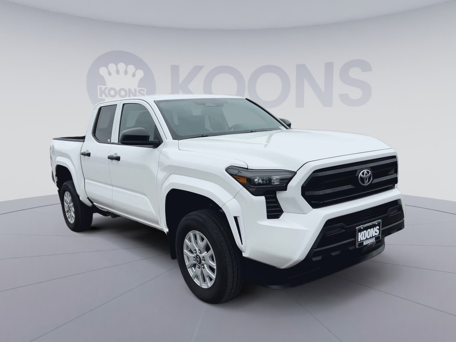 Used 2024 Toyota Tacoma SR RWD image 4