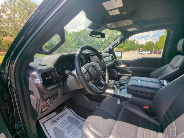 Certified 2025 Ford F150 Platinum w/ Equipment Group 702A High AWD/4WD image 15