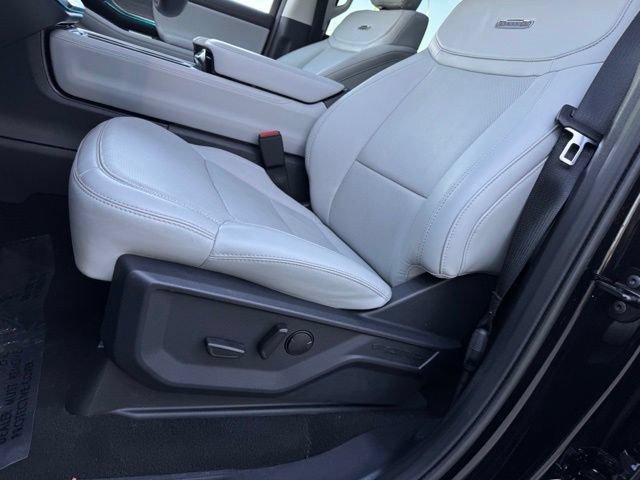 Certified 2025 Ford Expedition Max Platinum AWD/4WD image 6