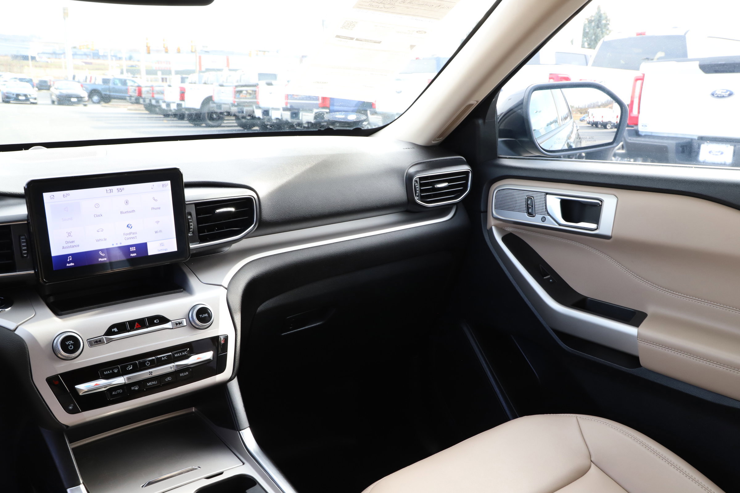 Certified 2023 Ford Explorer XLT w/ Equipment Group 202A image 27