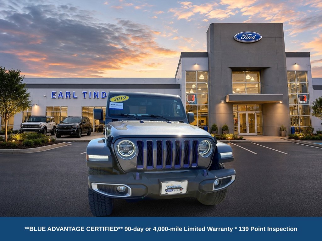 Used 2019 Jeep Wrangler Unlimited Sahara AWD/4WD image 2