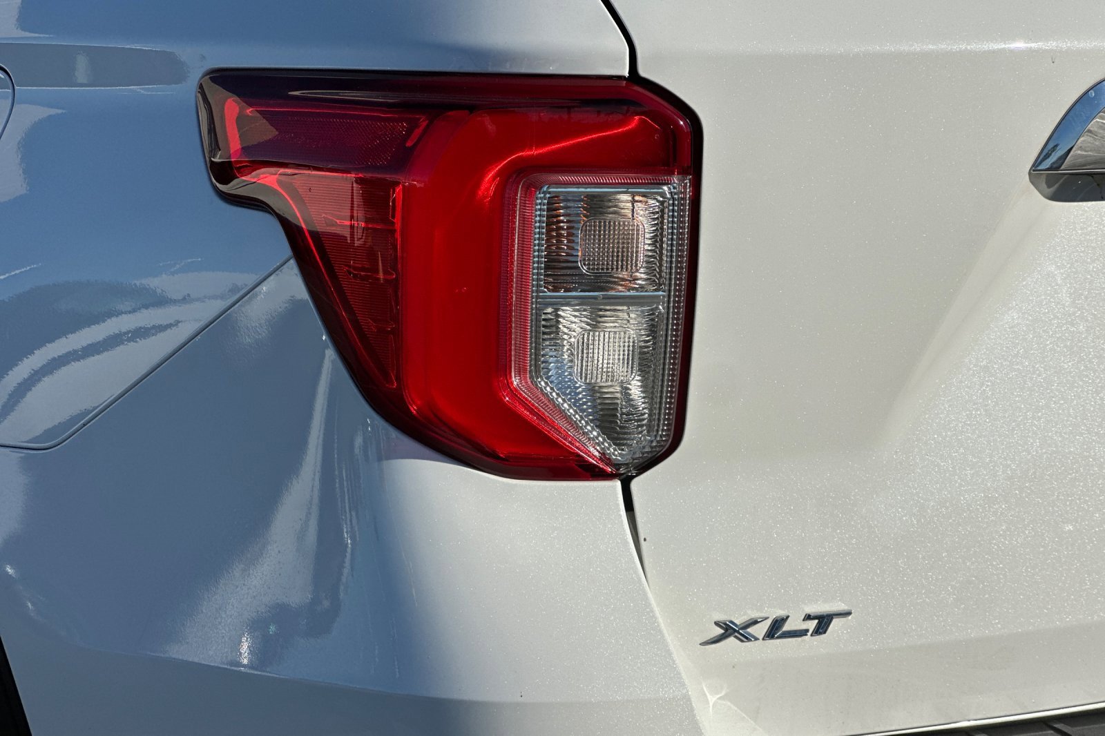 Certified 2022 Ford Explorer XLT image 27