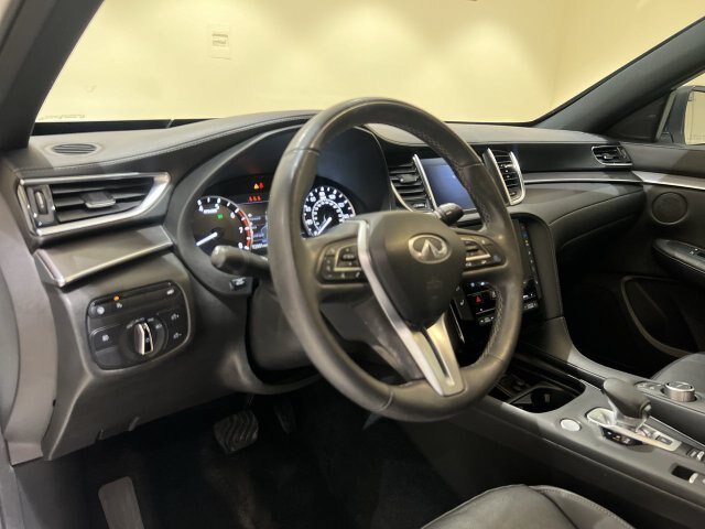 Used 2022 INFINITI QX50 Luxe w/ Appearance Package FWD image 9