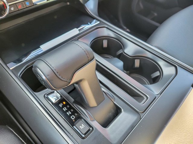 Certified 2025 Ford F150 Lariat AWD/4WD image 24