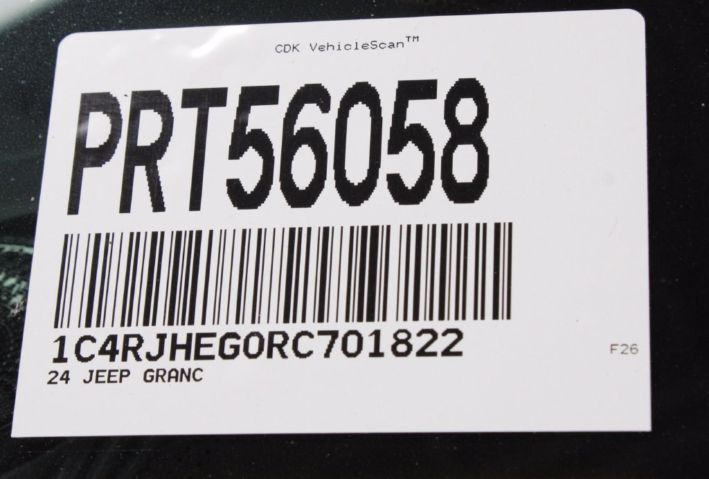 Used 2024 Jeep Grand Cherokee Summit AWD/4WD image 39