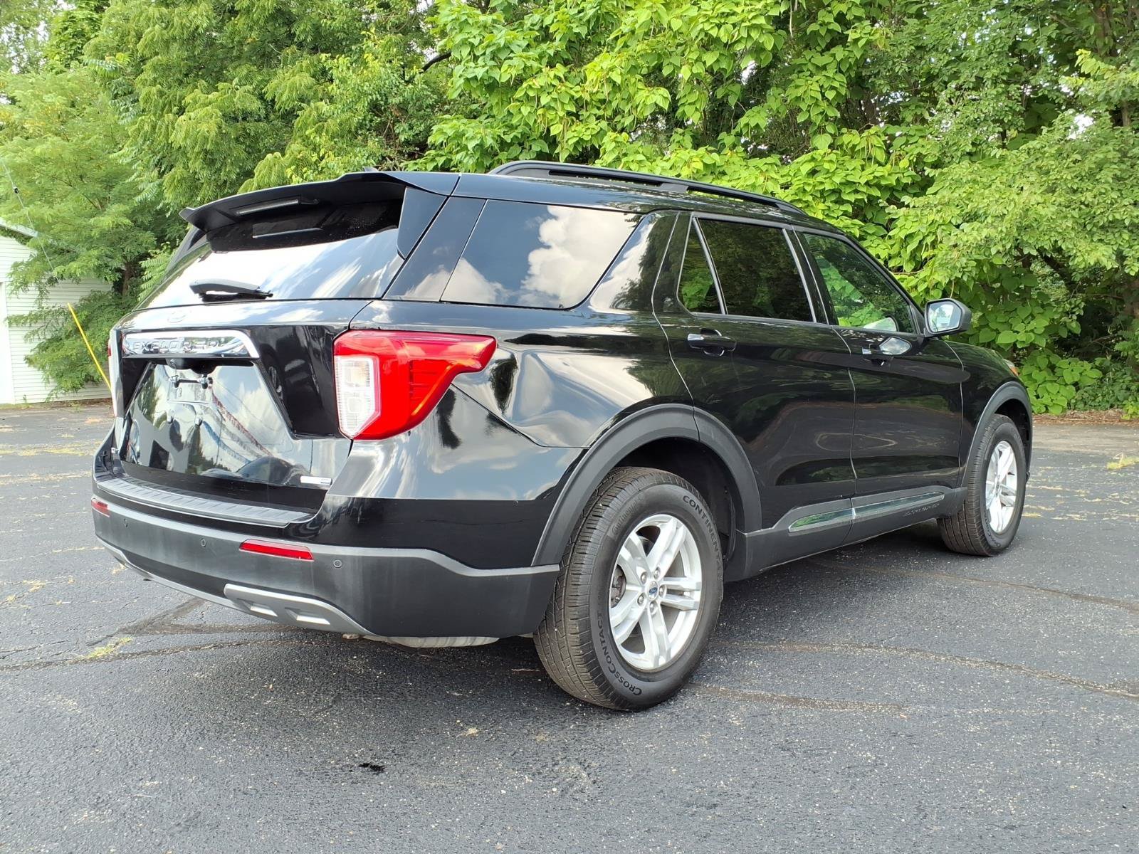 Certified 2020 Ford Explorer XLT w/ Equipment Group 202A AWD/4WD image 17