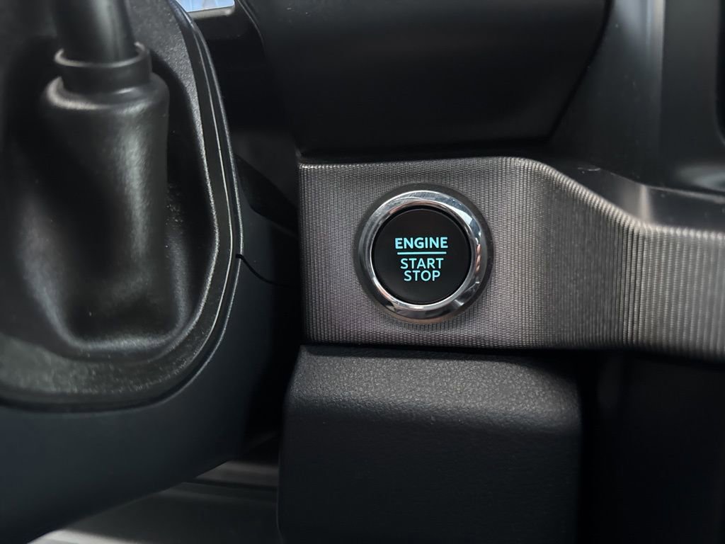 Certified 2023 Ford F350 Platinum w/ FX4 Off-Road Package image 44