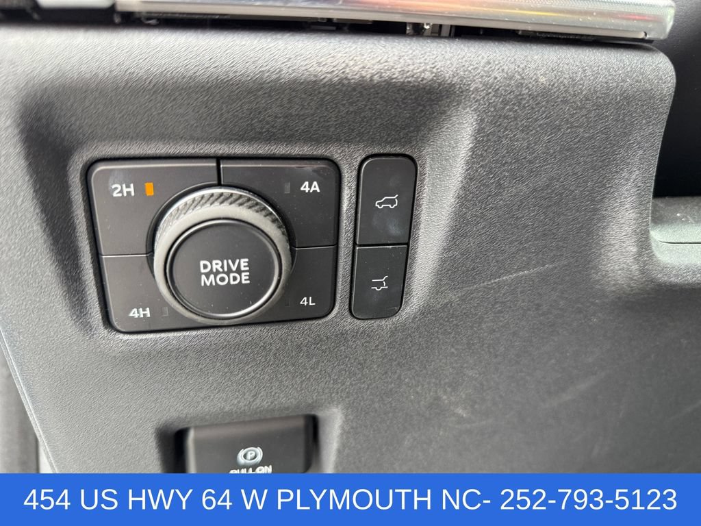 Certified 2025 Ford Expedition Platinum AWD/4WD image 21