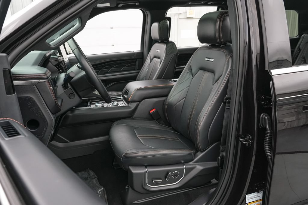 Certified 2024 Ford Expedition Platinum AWD/4WD image 14