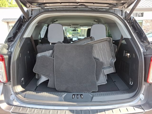 Certified 2023 Ford Explorer XLT w/ Equipment Group 202A AWD/4WD image 35