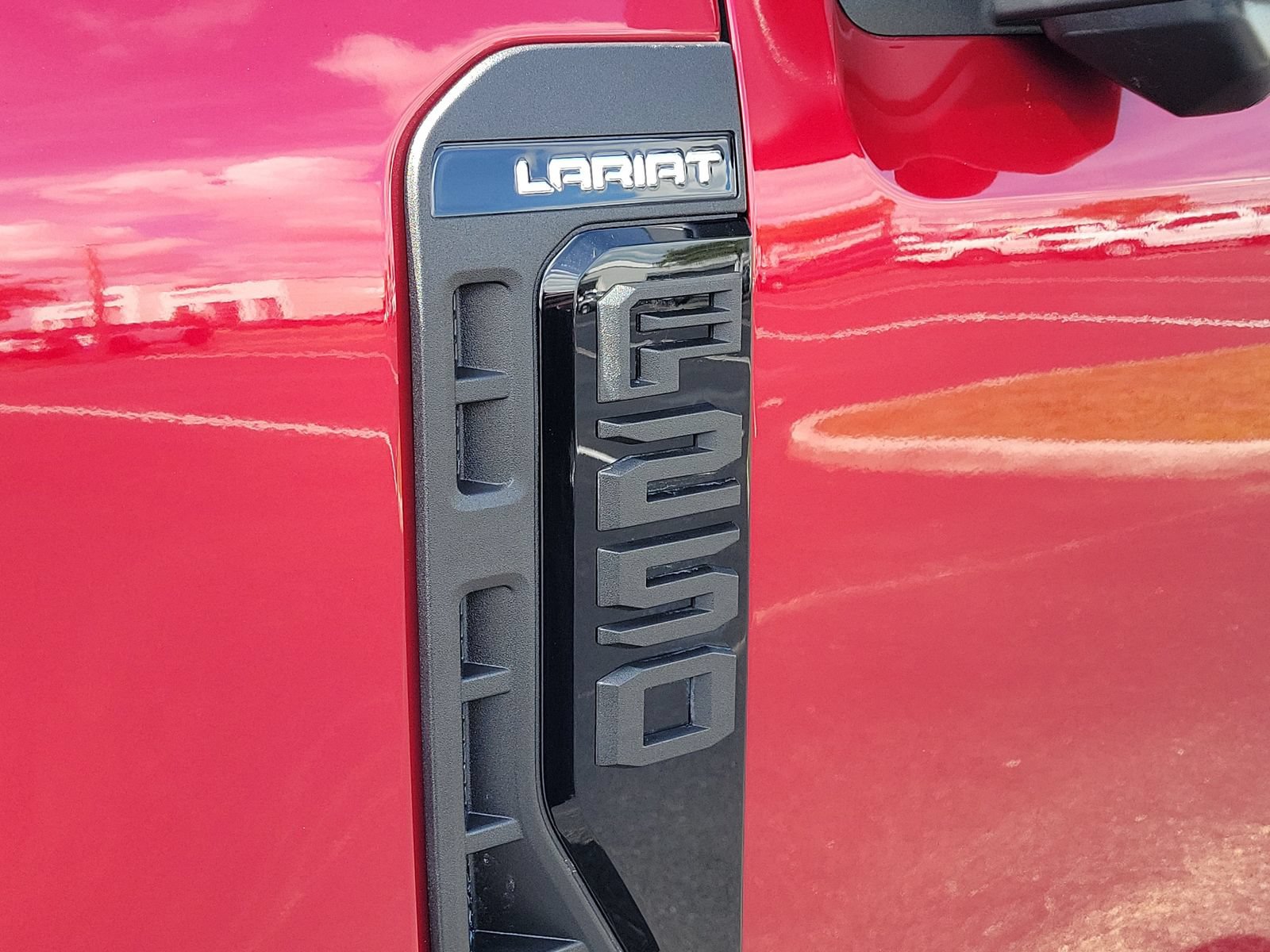 Certified 2025 Ford F250 Lariat w/ Lariat Ultimate Package AWD/4WD image 7
