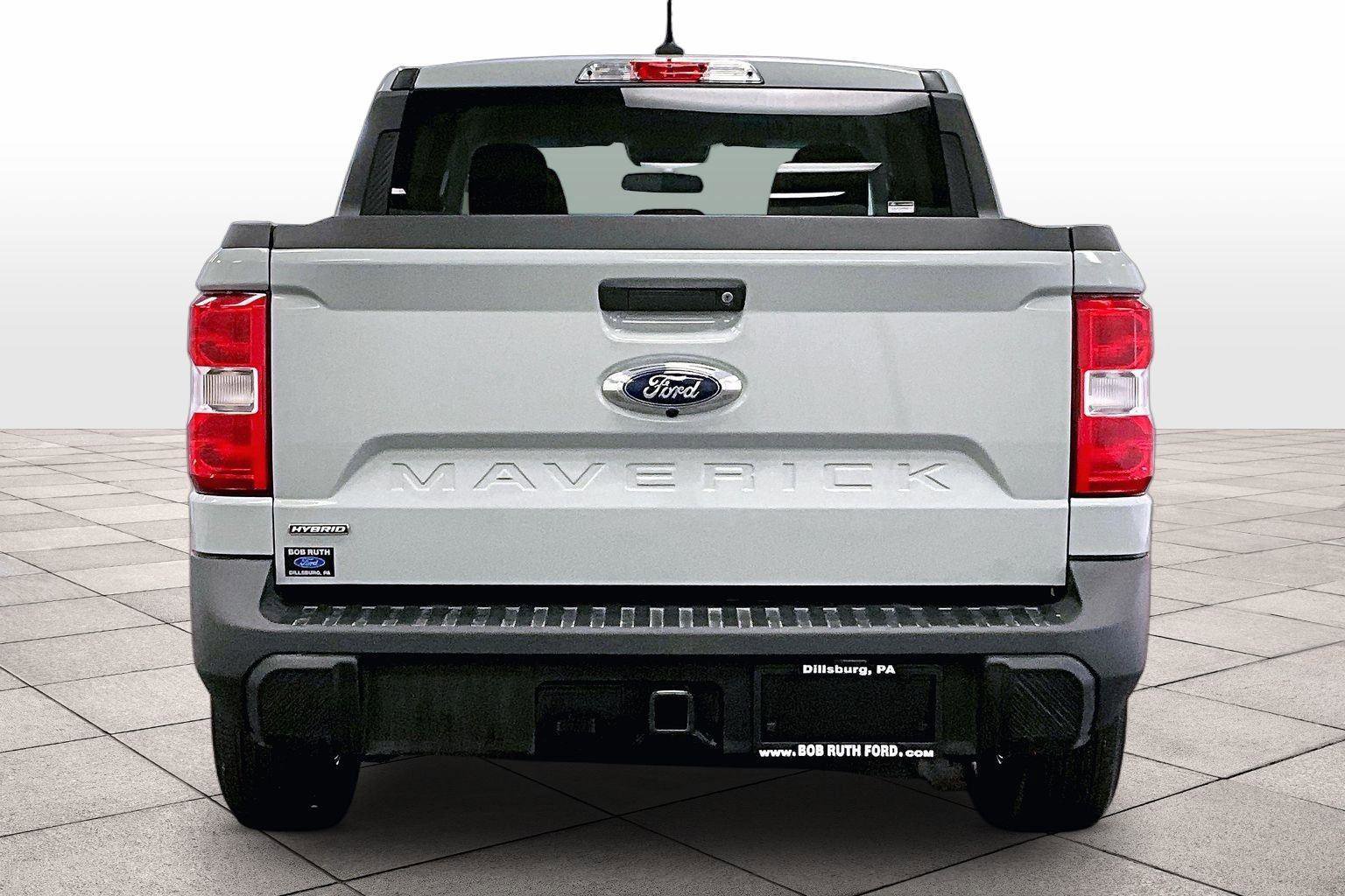 Certified 2024 Ford Maverick XL image 4