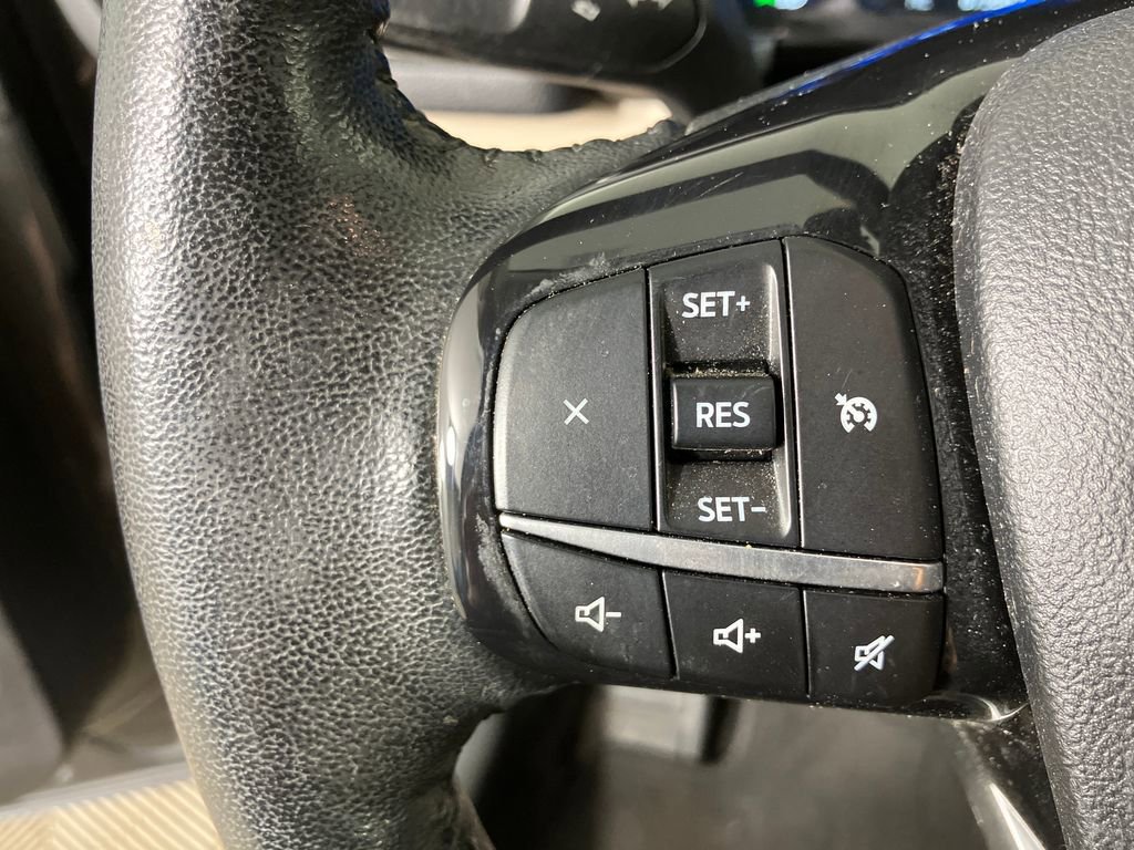 Certified 2021 Ford Escape SEL w/ Technology Package image 17