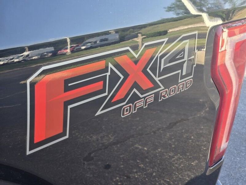 Certified 2017 Ford F150 XLT w/ Equipment Group 302A Luxury image 18