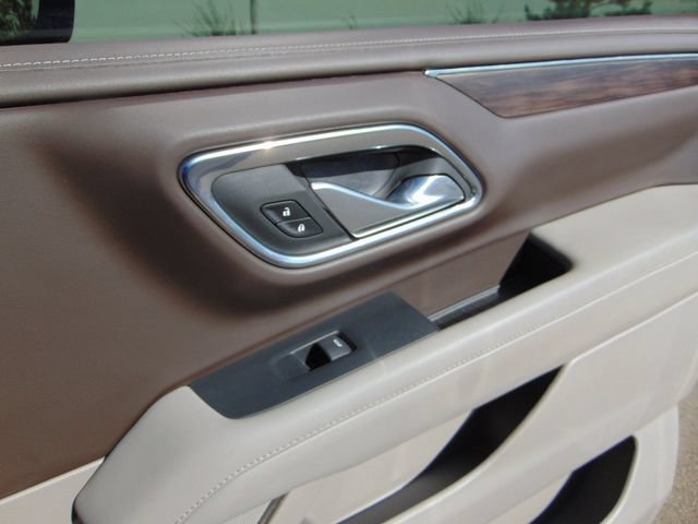 Used 2023 Chevrolet Tahoe Z71 w/ Z71 Off-Road Package AWD/4WD image 27