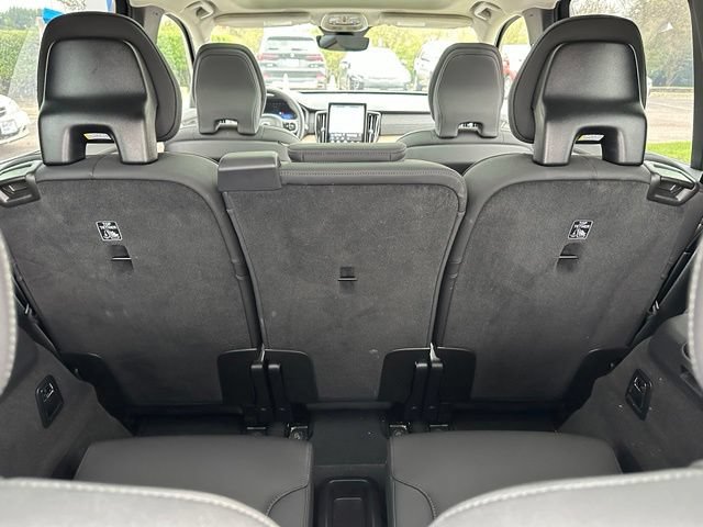 Used 2025 Volvo XC90 B6 Plus AWD/4WD image 32