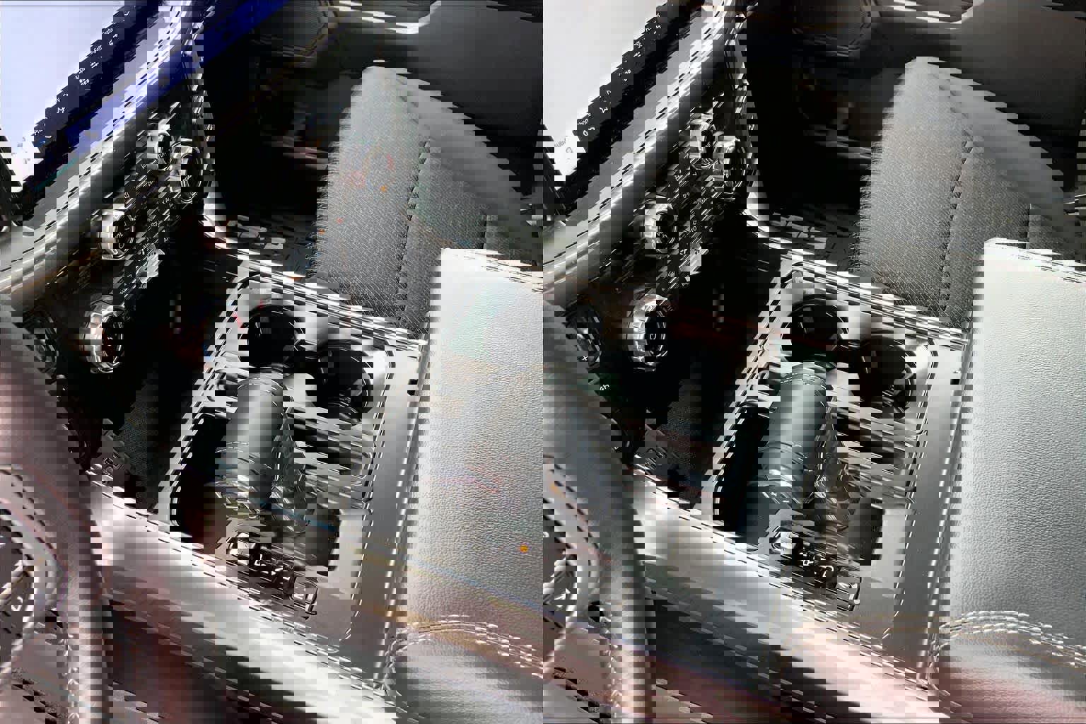 Certified 2022 Ford F150 XLT w/ Equipment Group 302A High image 17