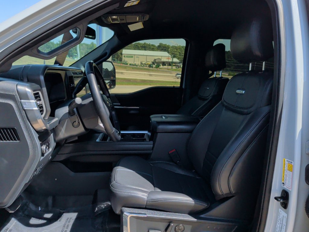 Certified 2025 Ford F250 Platinum AWD/4WD image 9