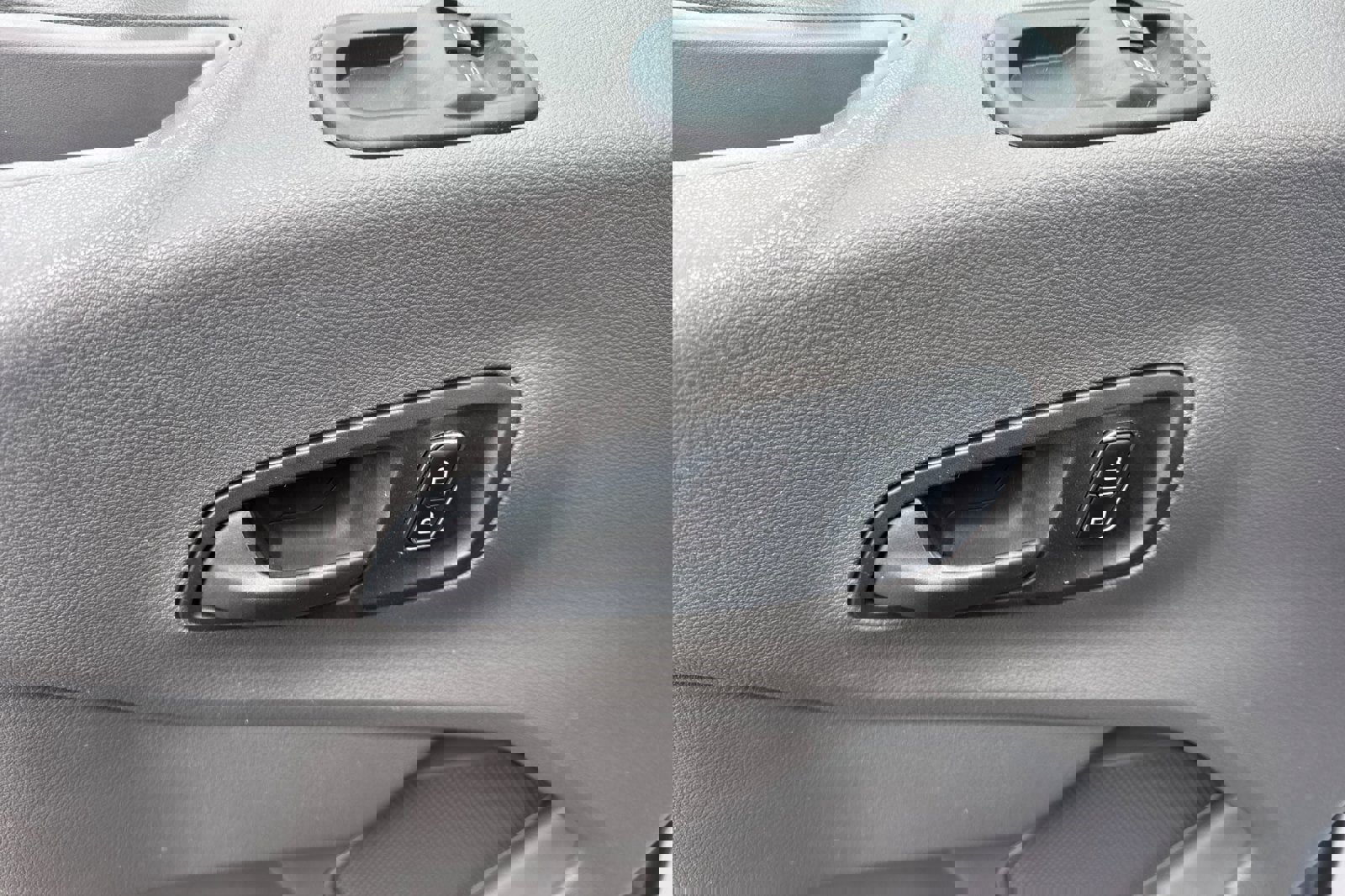 Certified 2023 Ford Transit 250 Low Roof w/ Exterior Upgrade Package image 12