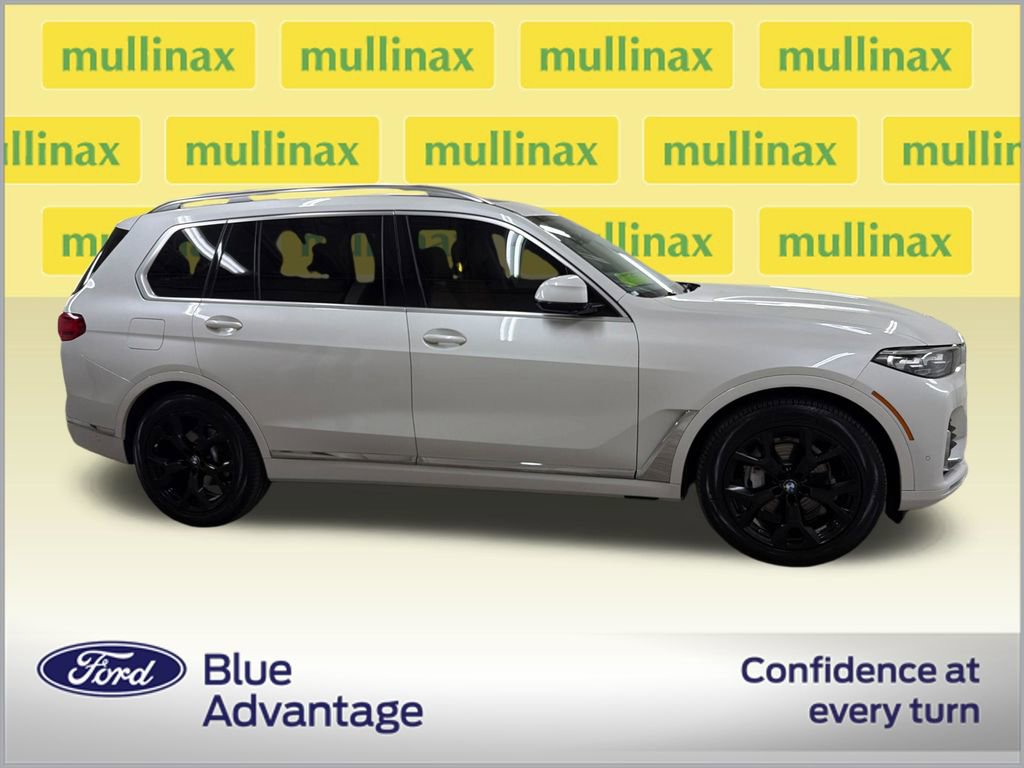 Used 2021 BMW X7 xDrive40i w/ Executive Package AWD/4WD image 2