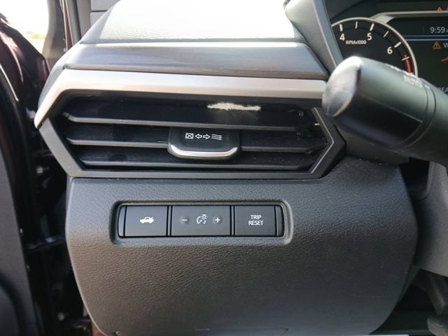 Used 2025 Nissan Altima 2.5 SV FWD image 18