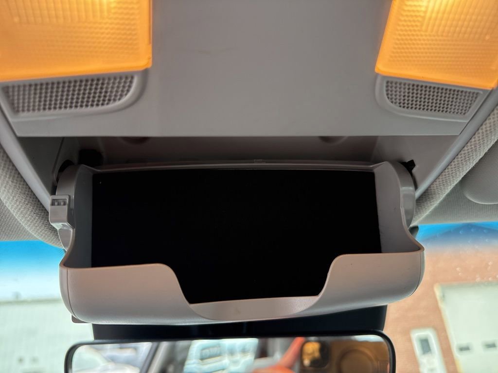 Used 2023 Hyundai Kona SE image 32