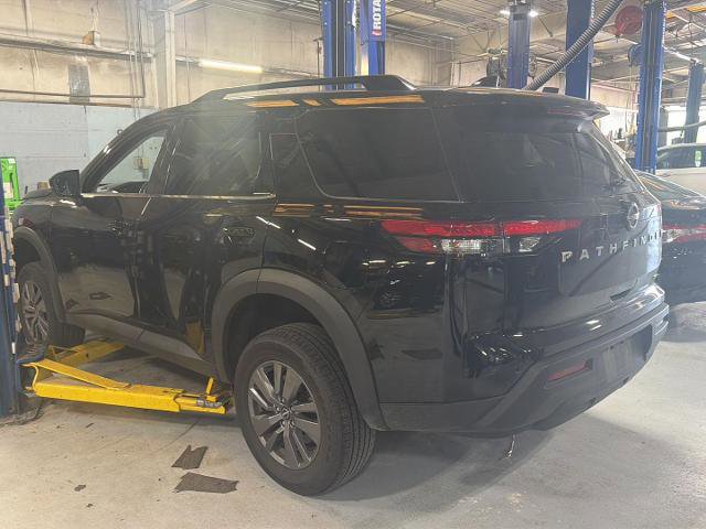 Used 2025 Nissan Pathfinder SV AWD/4WD image 3