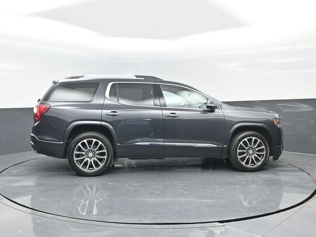 Used 2021 GMC Acadia Denali w/ Denali Ultimate Package AWD/4WD image 3
