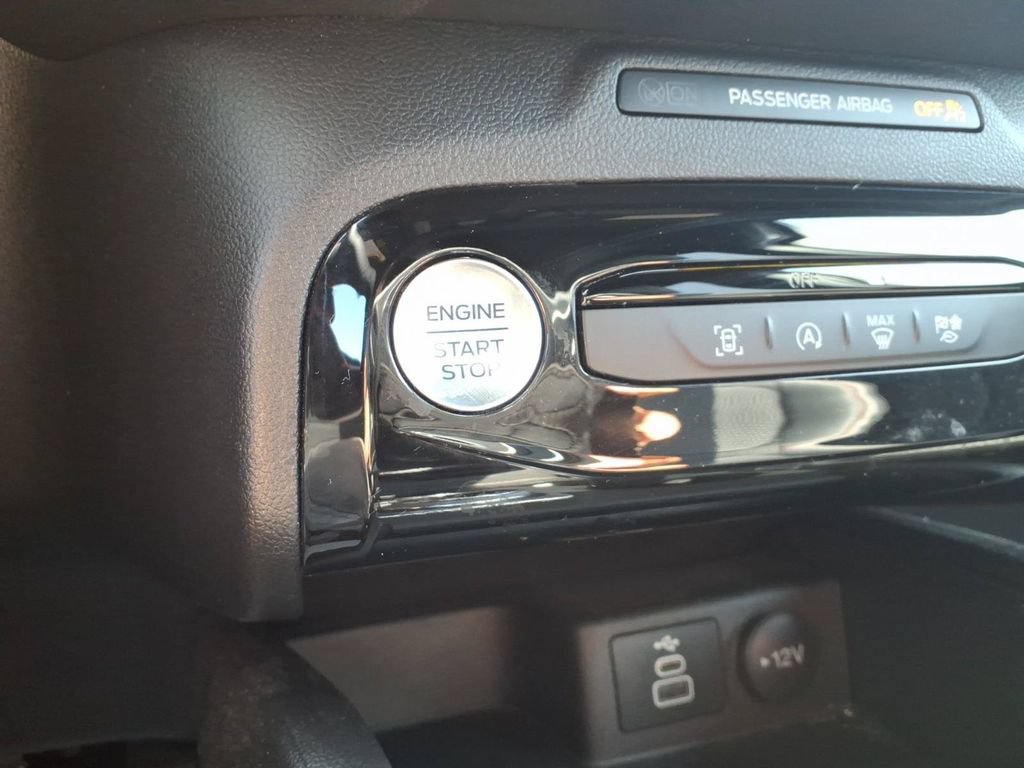 Certified 2024 Ford Escape ST-Line w/ Tech Pack #1 AWD/4WD image 25