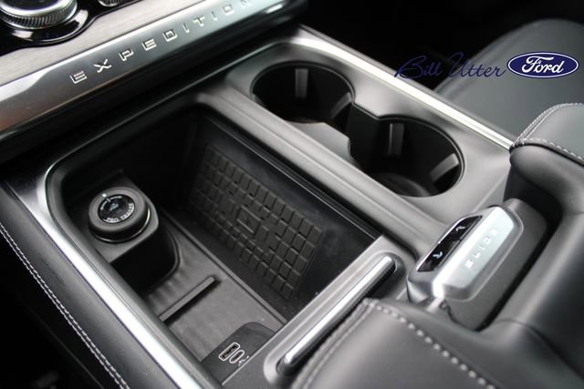 Certified 2025 Ford Expedition Max Platinum image 18