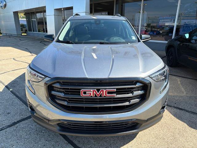 Used 2020 GMC Terrain SLT w/ Preferred Package AWD/4WD image 2