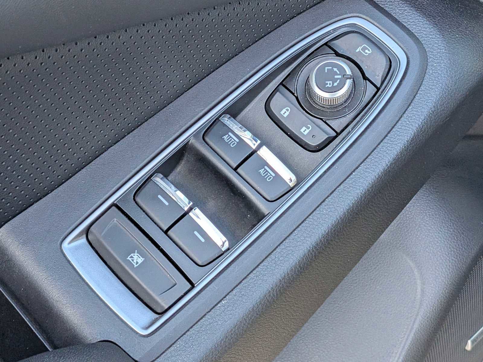 Used 2024 Subaru Ascent Limited w/ Technology Package AWD/4WD image 18