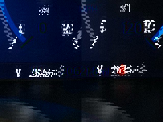 Certified 2023 Ford F150 Lariat w/ Equipment Group 502A High image 21