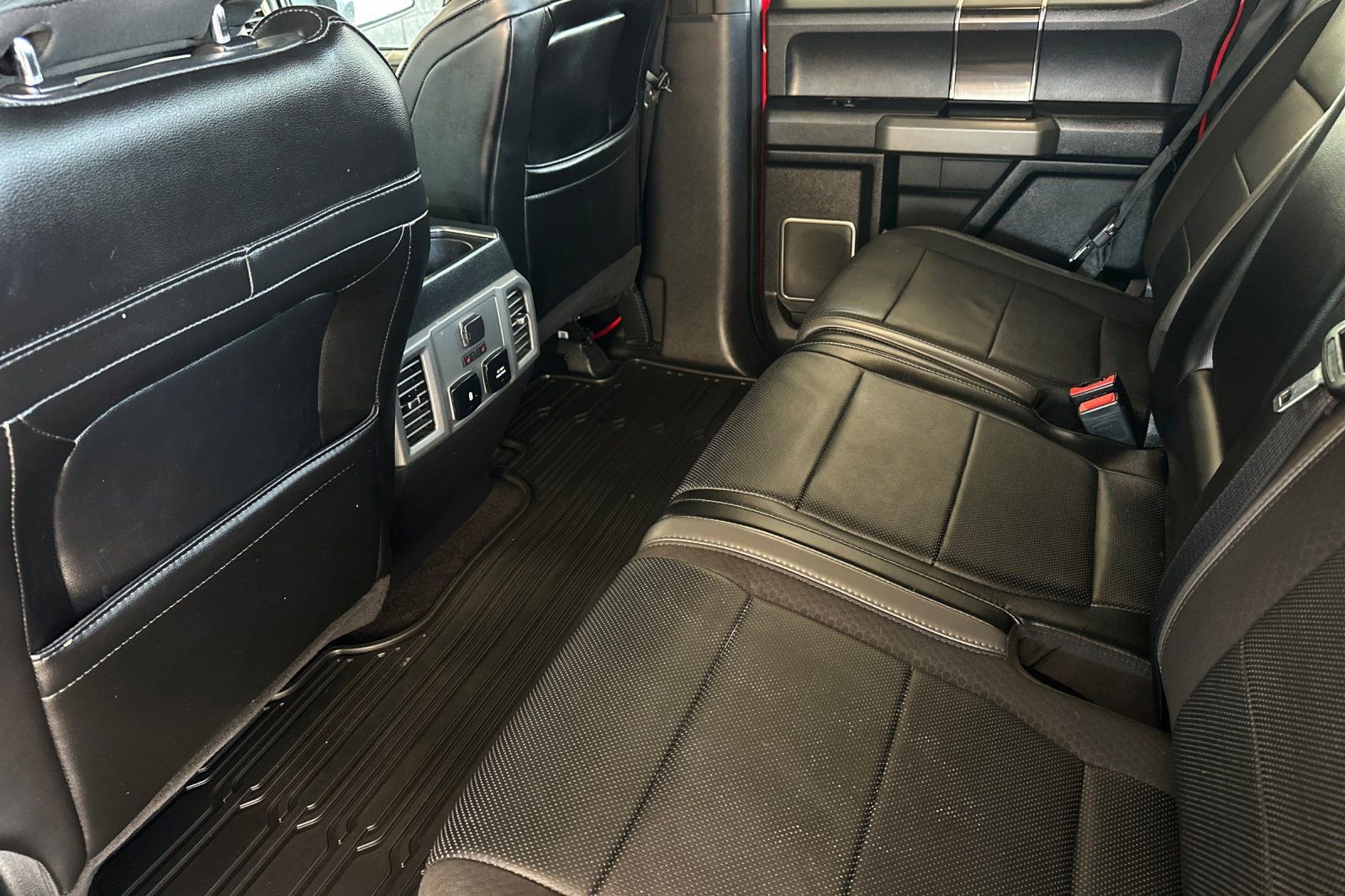 Certified 2019 Ford F150 Raptor w/ Equipment Group 802A Luxury image 11