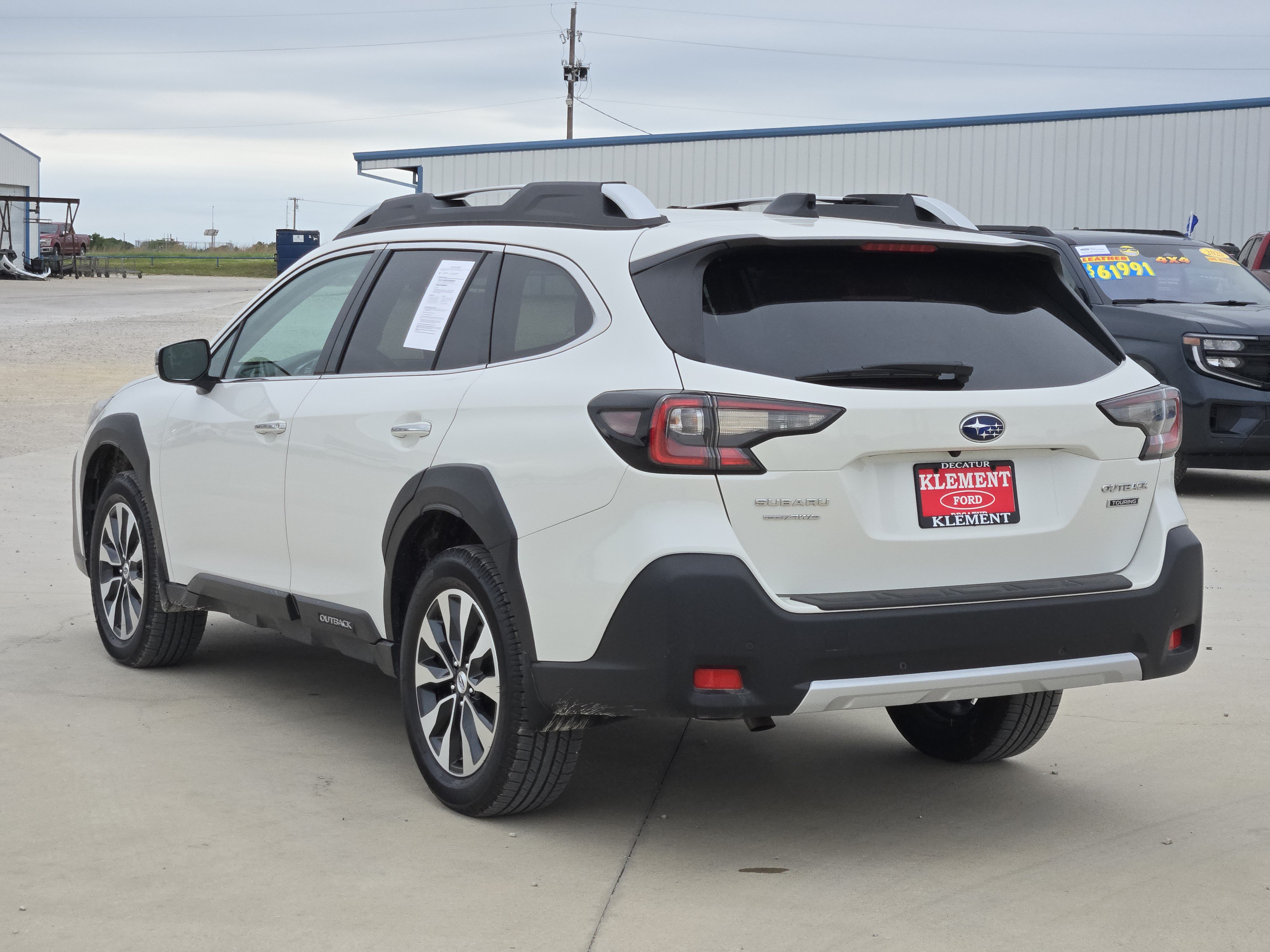 Used 2024 Subaru Outback Touring AWD/4WD image 5