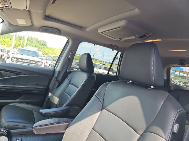 Used 2021 Honda Pilot Touring image 19