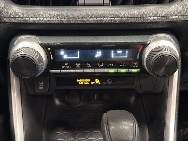 Used 2022 Toyota RAV4 LE FWD image 28