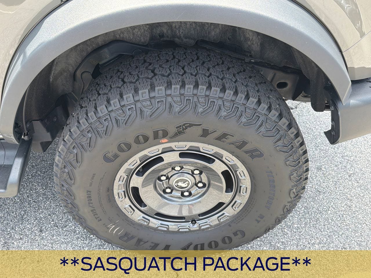 Certified 2025 Ford Bronco Outer Banks w/ Sasquatch Package AWD/4WD image 22