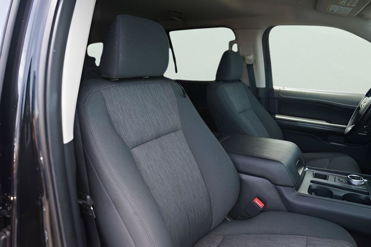 Certified 2023 Ford Expedition XLT RWD image 21
