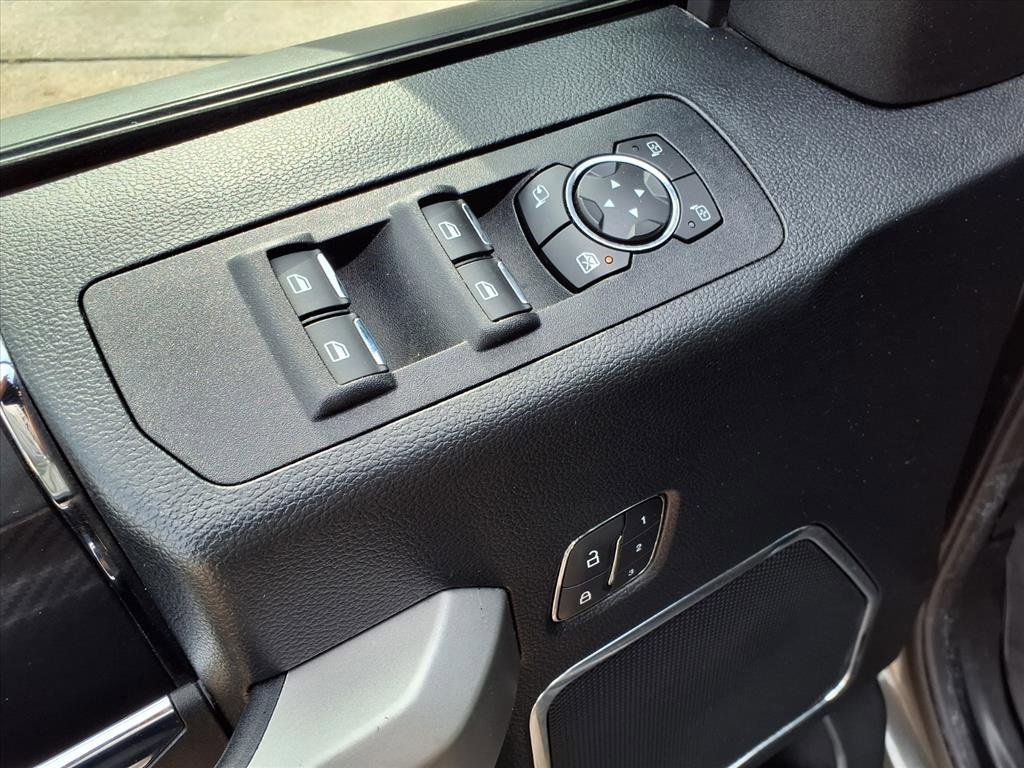 Certified 2019 Ford F150 Lariat image 26