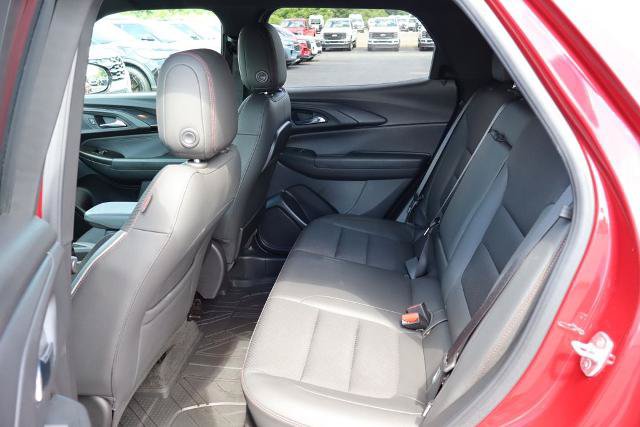 Used 2021 Chevrolet TrailBlazer RS w/ Convenience Package FWD image 12