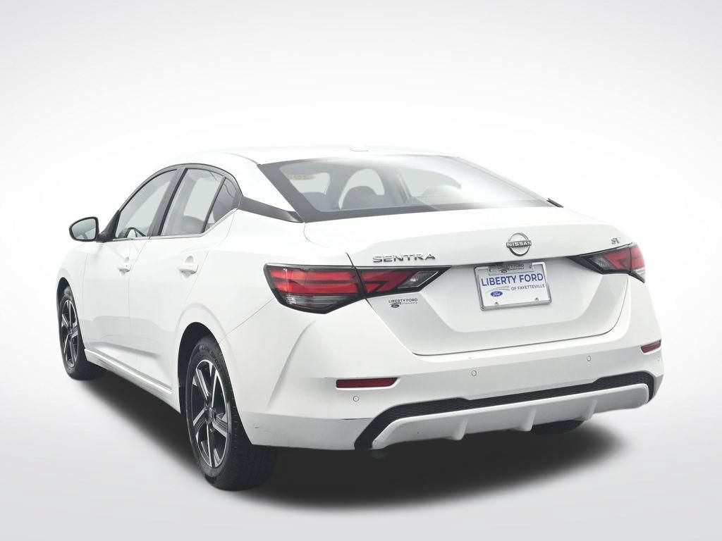 Used 2024 Nissan Sentra SV FWD image 9