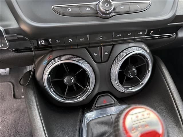 Used 2022 Chevrolet Camaro LT RWD image 18