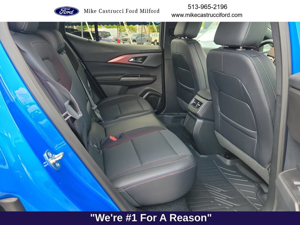 Used 2025 Chevrolet Equinox EV RS w/ LPO, All-Weather Mat Package AWD/4WD image 23