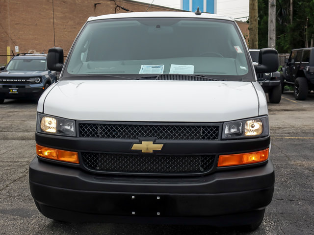 Used 2024 Chevrolet Express 2500 Extended w/ Driver Convenience Package RWD image 4