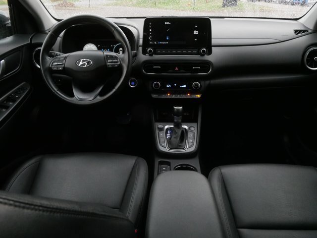 Used 2023 Hyundai Kona Limited AWD/4WD image 19