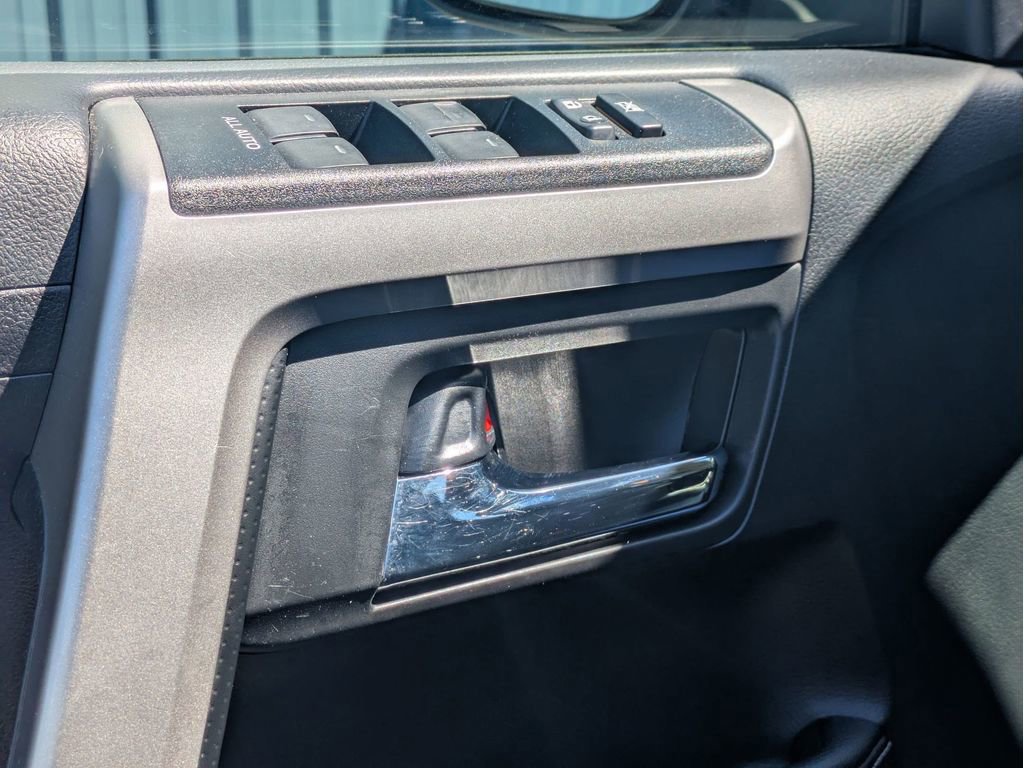 Used 2019 Toyota 4Runner SR5 Premium RWD image 12